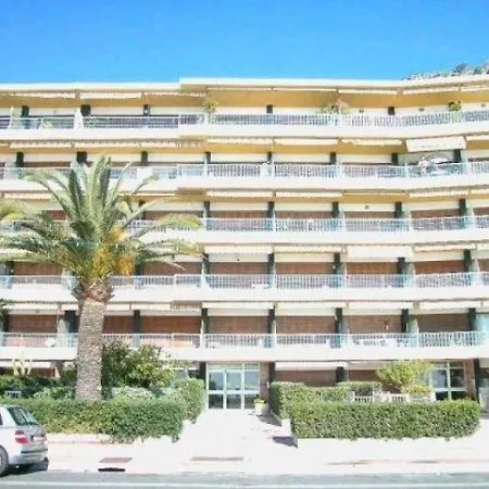 Studio En Dernier Etage Face Mer 1 *